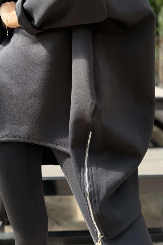 The Soft Tech Jersey Zippy Sweatshirt Black